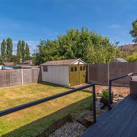 Modern Three Bedroom Home In Castle Donington Kültér fotó