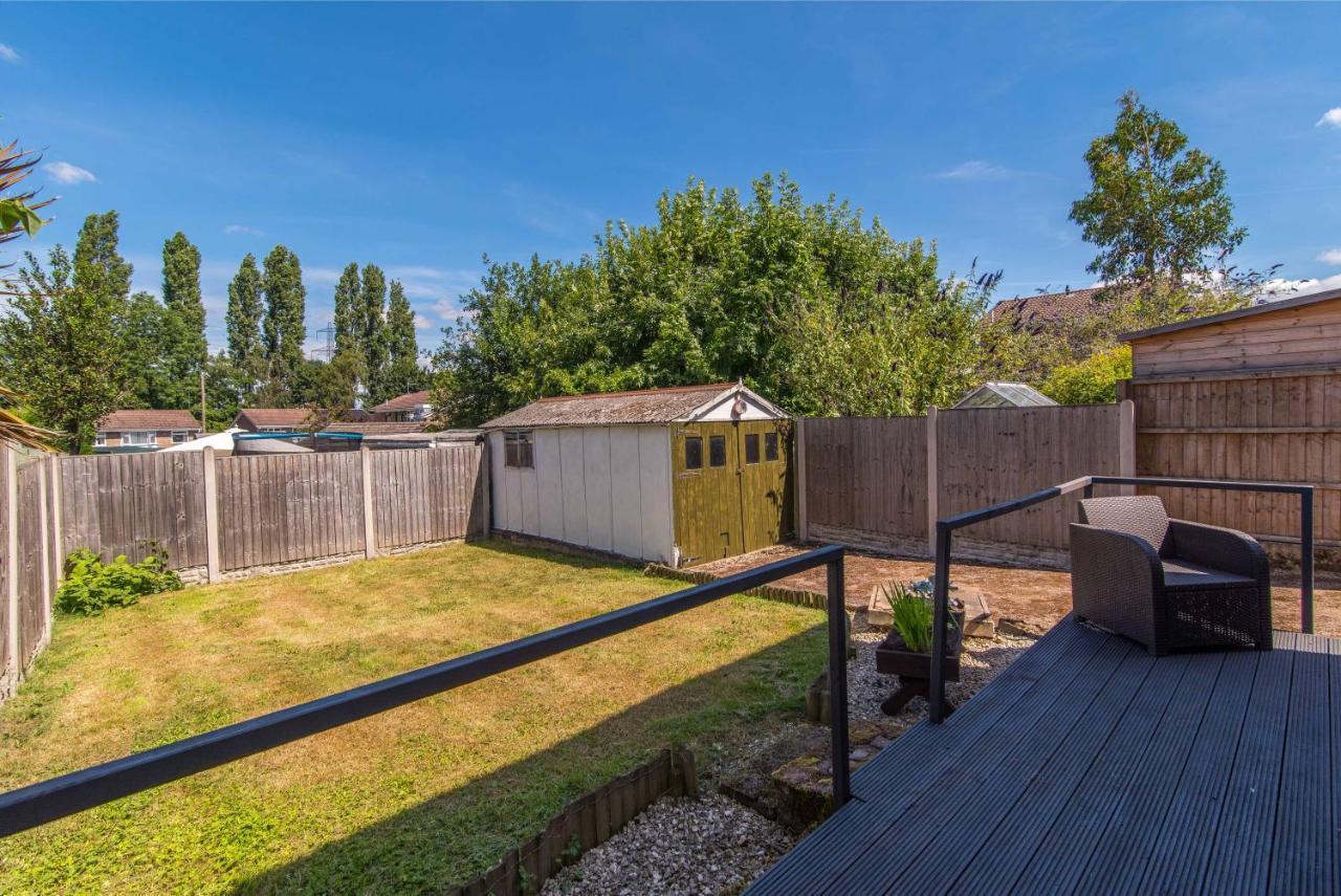Modern Three Bedroom Home In Castle Donington Kültér fotó